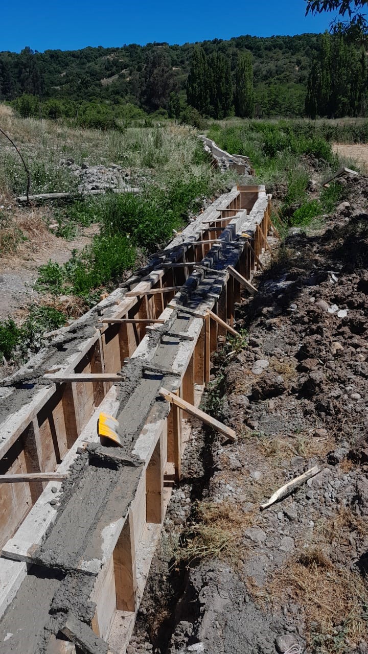 REVESTIMIENTO DE CANALES DE HORMIGON